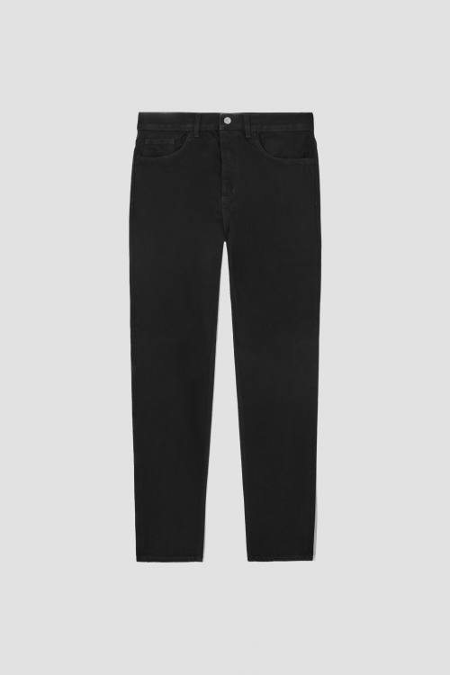 REGULAR-FIT TAPERED-LEG JEANS